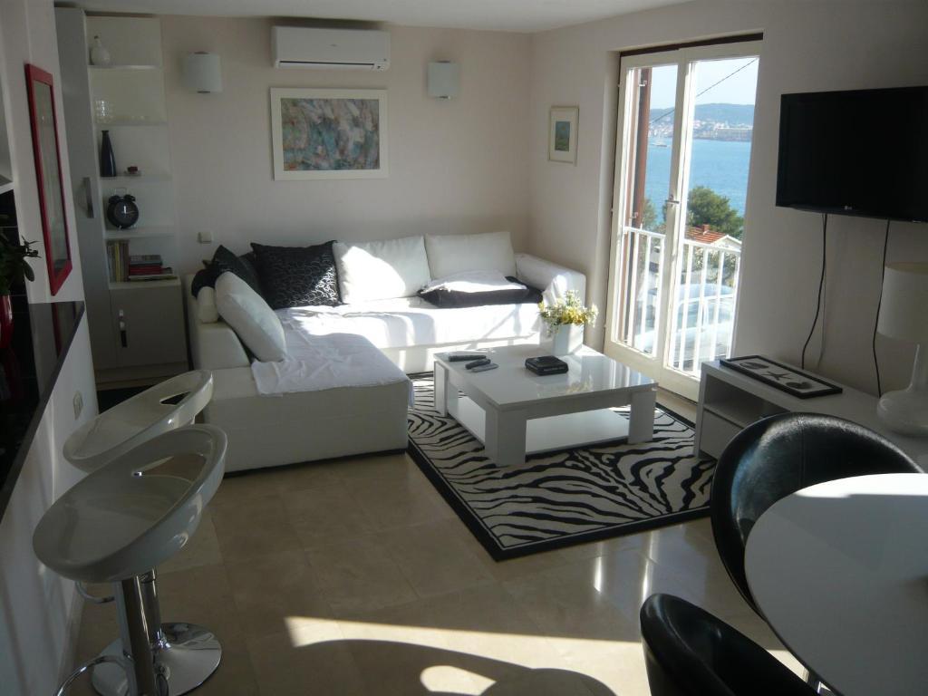 G&B Apartments Trogir Exterior photo